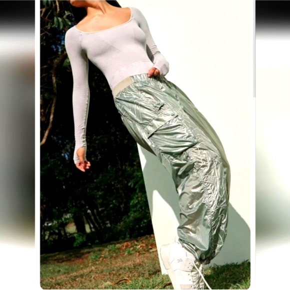 Free People Movement NWOT Glacial Mist Combo Hike Pants, Size Medium - Picture 6 of 6